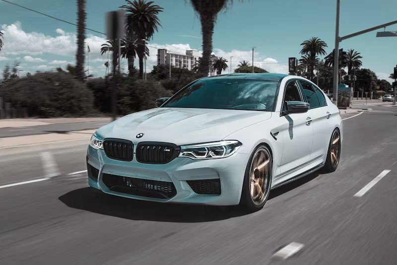 BMW con láminas de seguridad instaladas a domicilio en Santiago por ALFAFILM