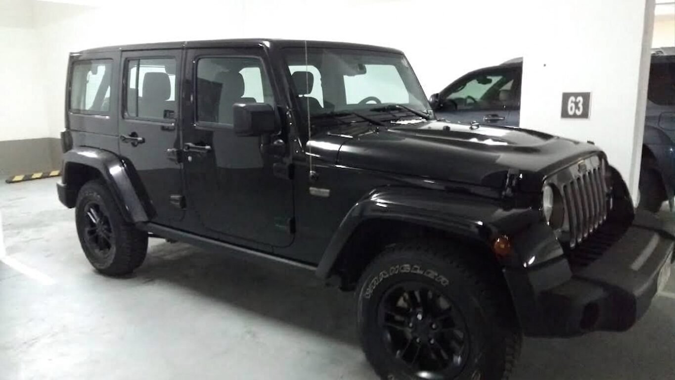 Jeep Wrangler antes, sin lámina de seguridad